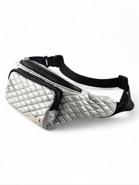 Kensie Women's Metallic Silver Quilted Cross Body Belt Bag Fanny Pack Adjustable
